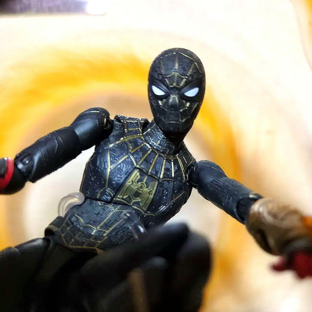 S.H.Figuarts スパイダーマン【ブラック&ゴールドスーツ】中古•欠品有