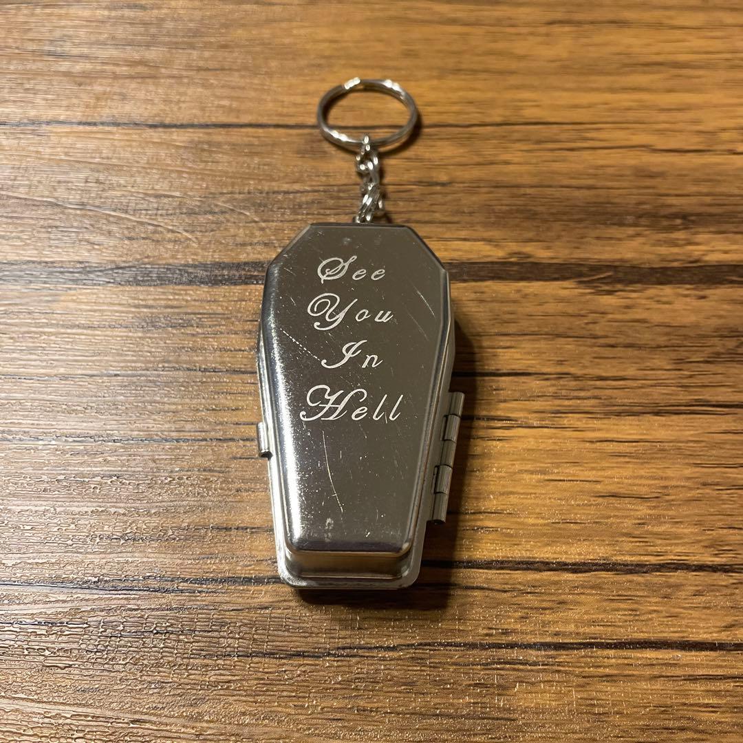 17AW Supreme Coffin Keychain 携帯灰皿 キーホルダー - メルカリ