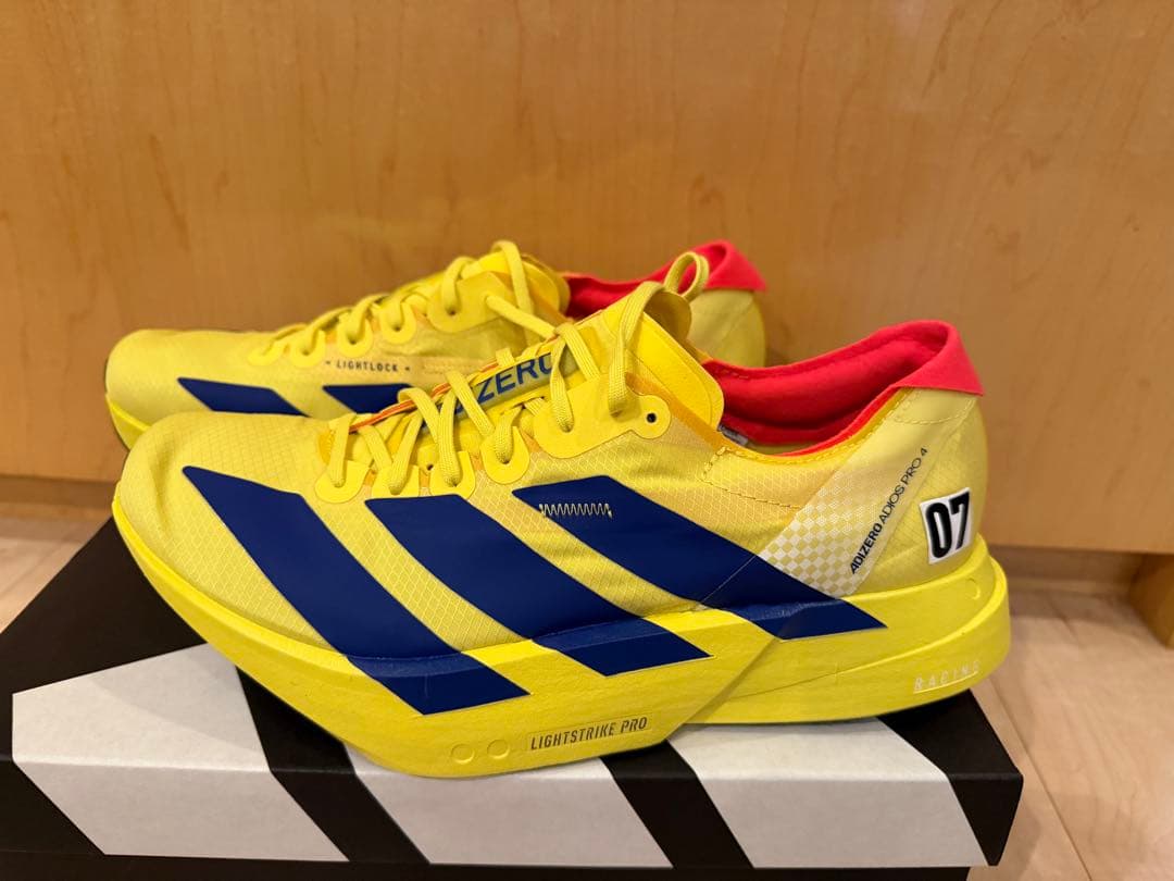 アディゼロ　アディオス　プロ４　新品　26.5cm