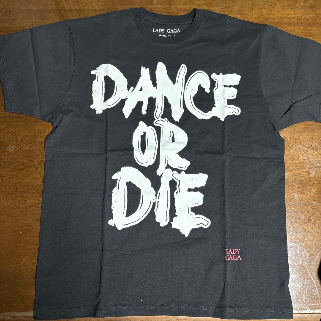 本日発送】 レディ・ガガ ENGLISH DATE BACK SS TEE - メルカリ