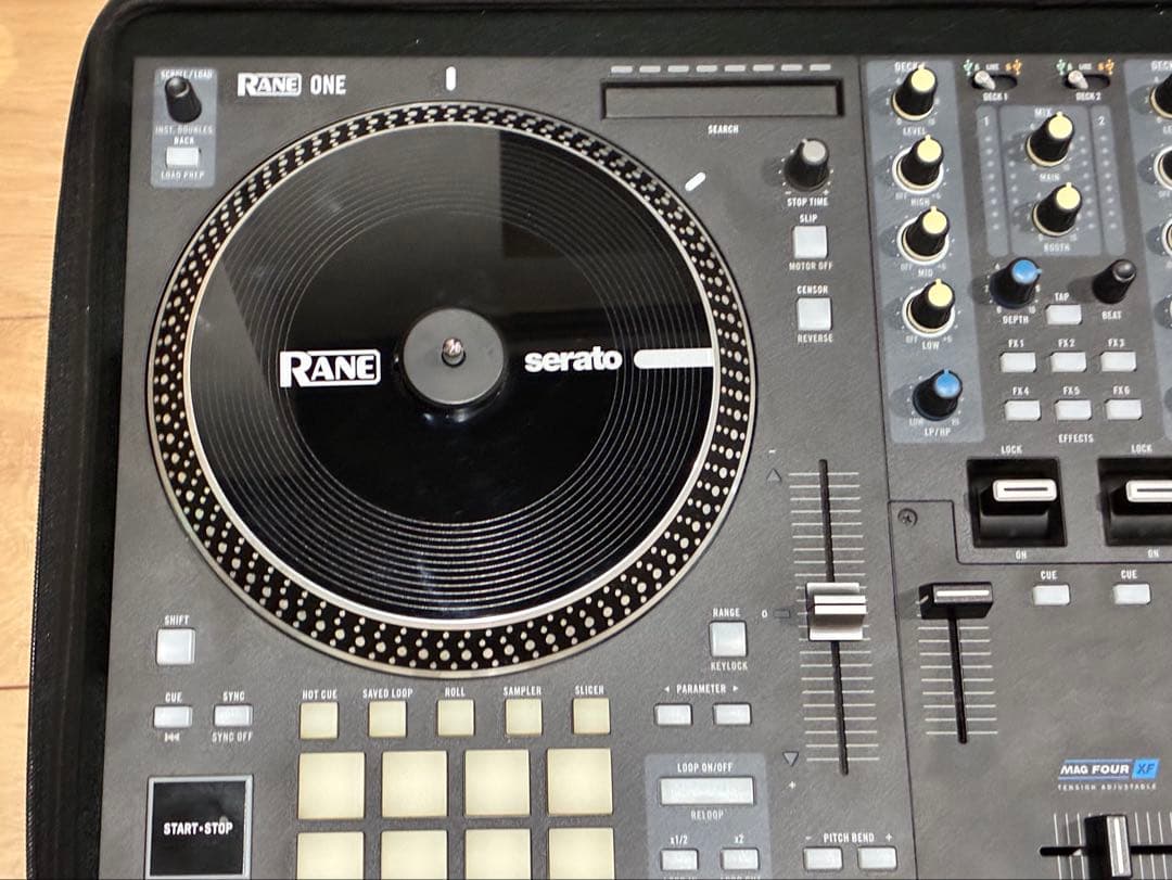 RANE ONE UDG専用ケース付き