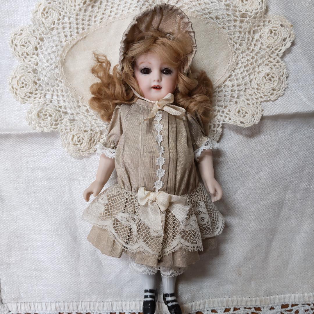 アンティークドール リプロ 人形 海外作家 ビスクドール - メルカリ