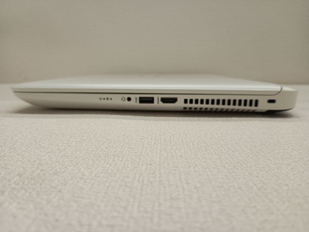 & HP Pavilion 15-ab228TU Corei5 メモリ8GB