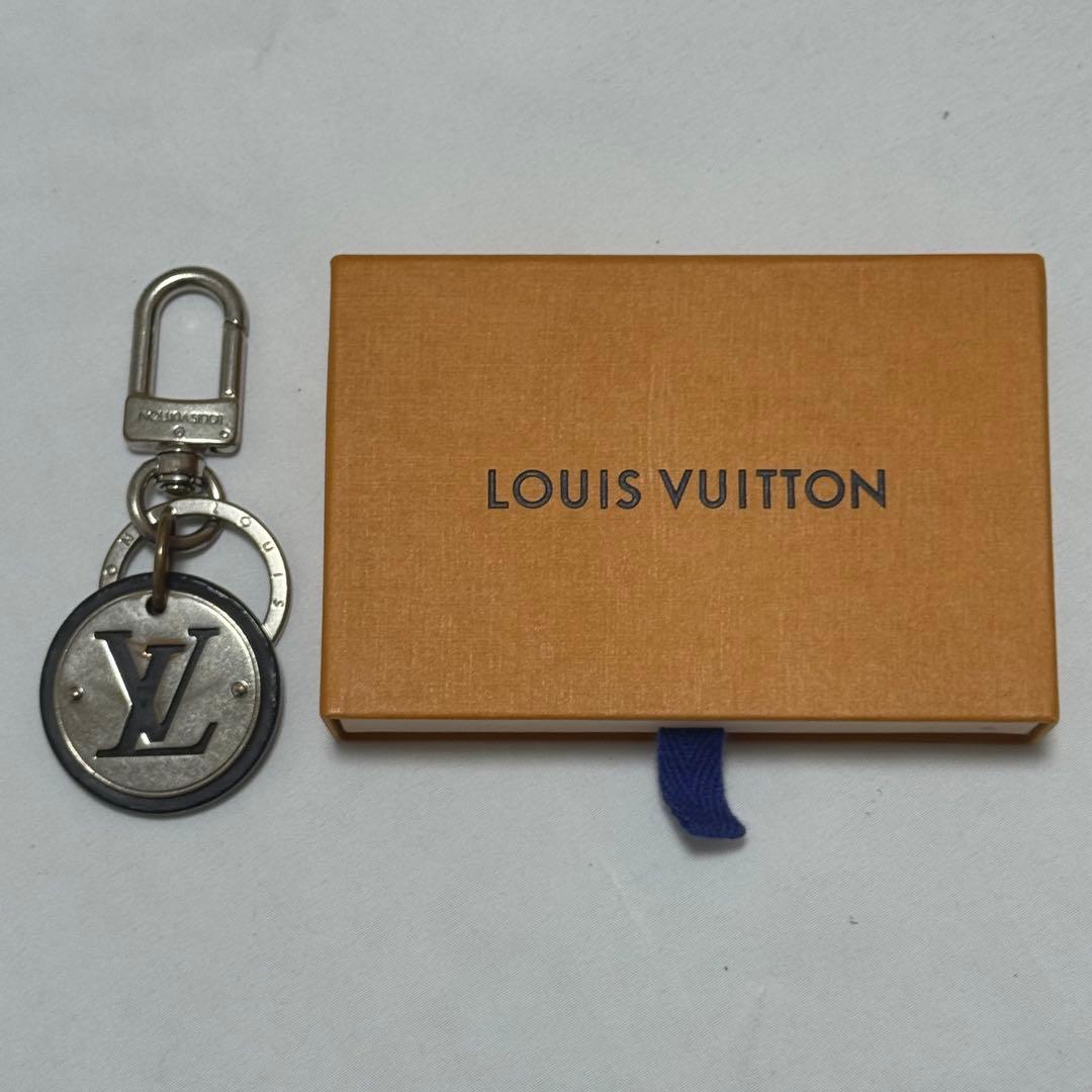 A*x様 LOUIS VUITTON LV ルイヴィトン　サークル キーホルダー LOUIS VUITTON（ルイ・ヴィトン） キーホルダー・LV サークル