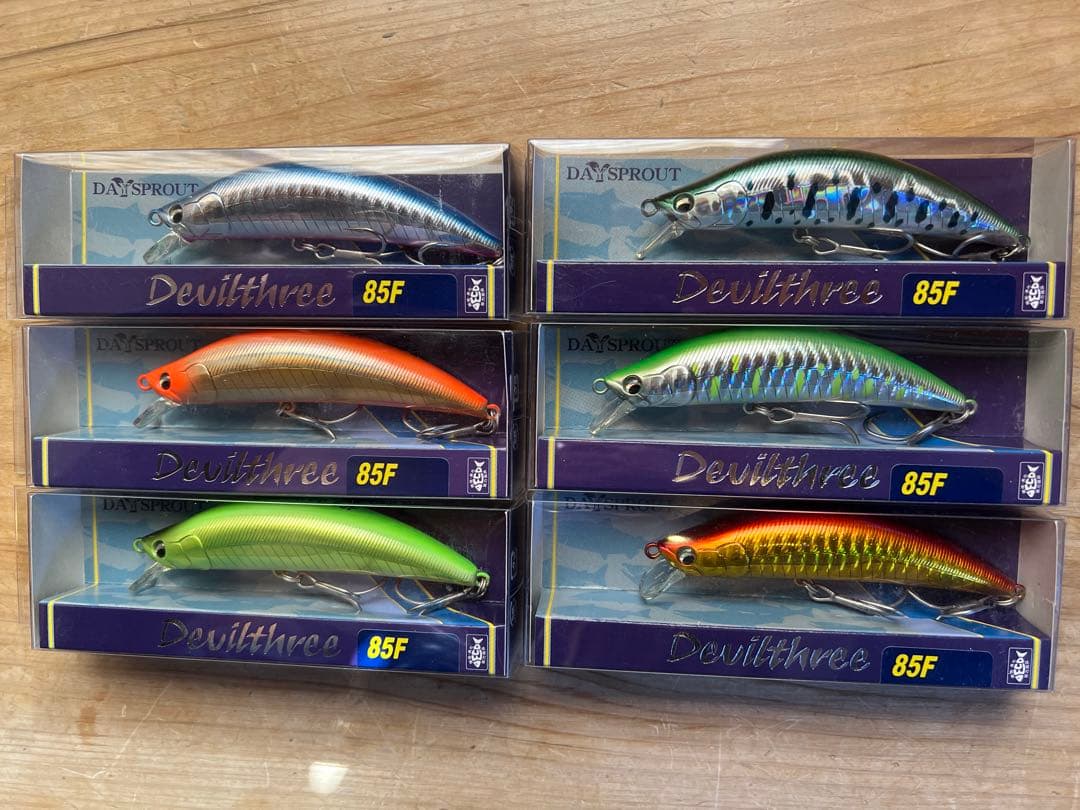 サクラマスルアー デビルスリー85F 6個セット サクラマスルアー デビルスリー85F 6個セット