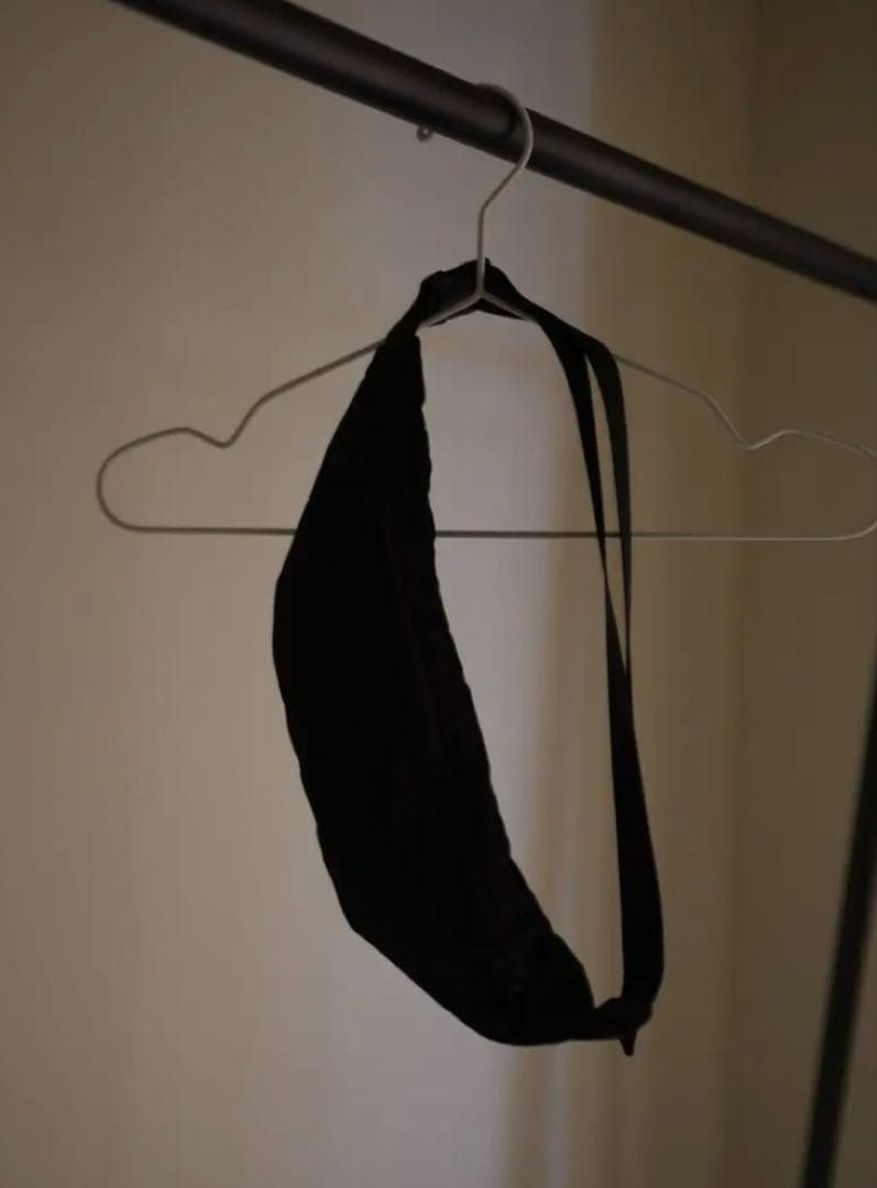 美品moontreeplanet ベルトポーチ 美品】moon tree planet belt pouch ベルトポーチ黒 - メルカリ