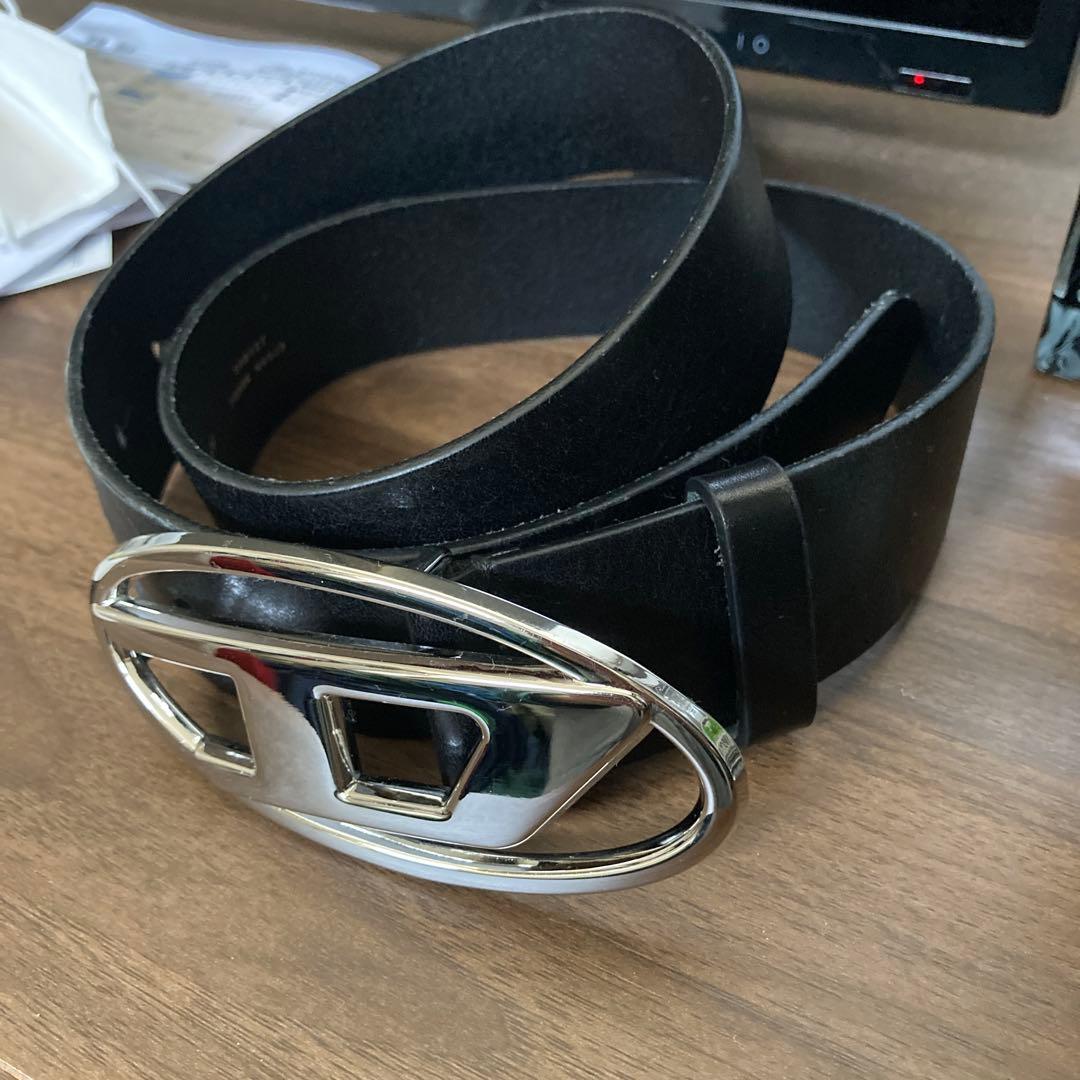 DIESEL ブラックレザーオーバルバックルベルト