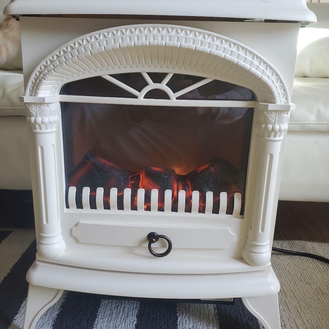 NITORI 暖炉風 おしゃれ クラシックスタイル 電気ヒーター ホワイトの