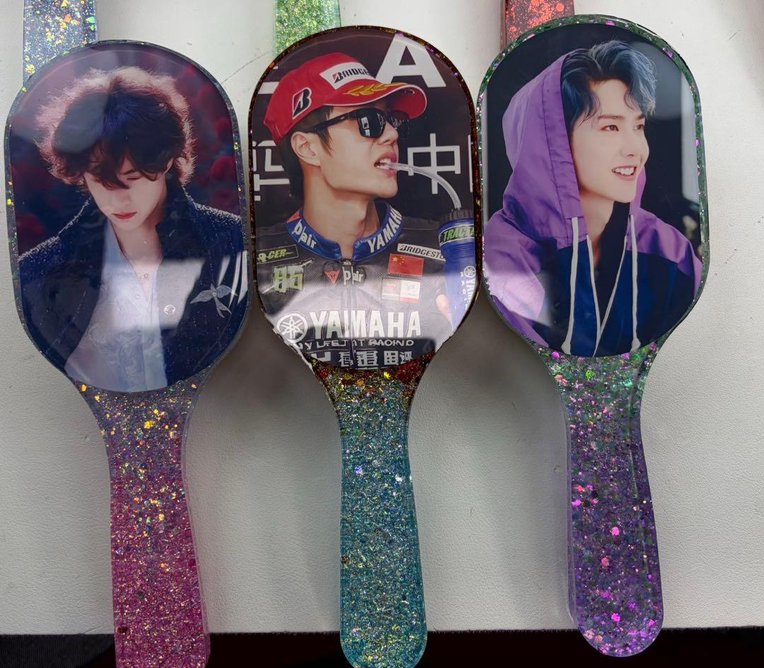 王一博 超大レジンエアークッション付きヘアブラシ 3点セット❣️確認