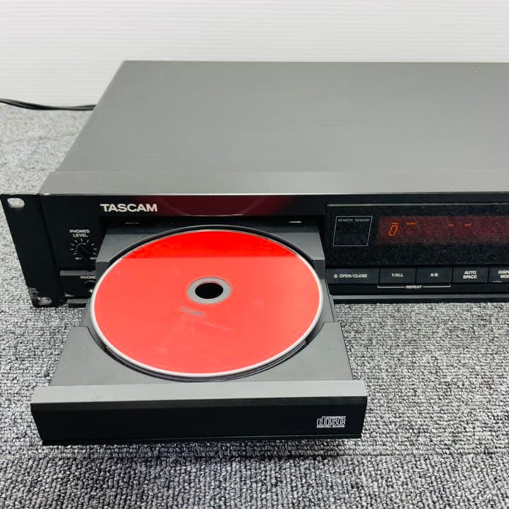 TASCAM タスカム CDプレーヤー CD-401 業務用CDプレーヤー - メルカリ