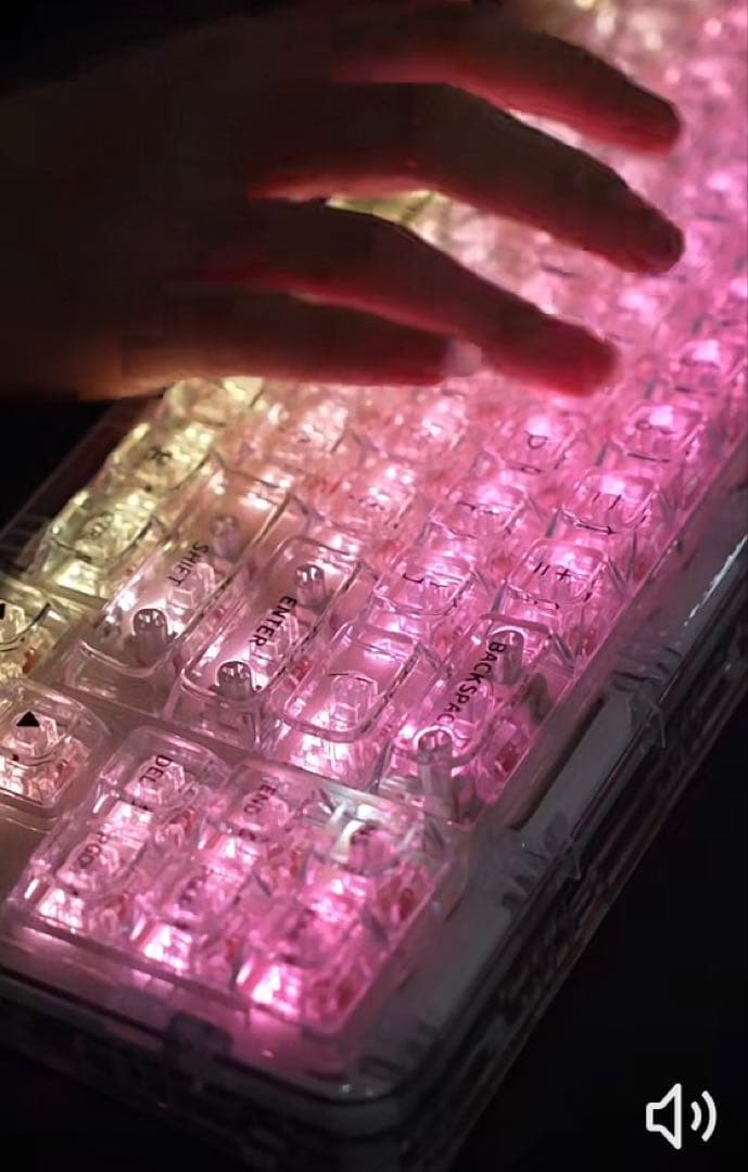 SNS大バズり】YUNZII X71 MACも対応RGBコトコト音キーボード