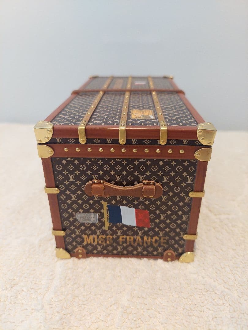 LOUISVUITTONノベルティミスフランスモノグラムトランクペーパー