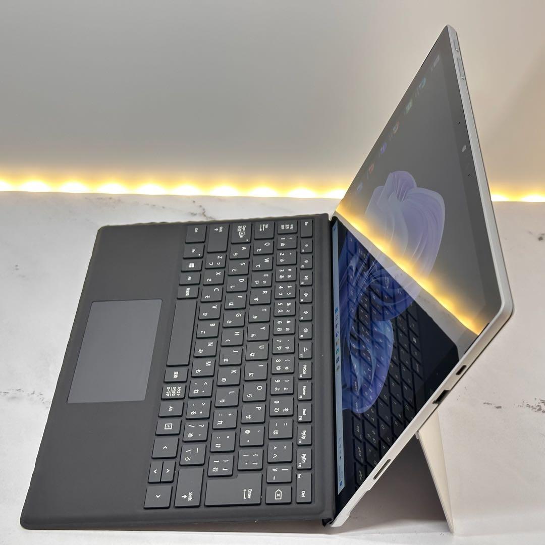 【準未使用】　Surface Pro7+ LTE i5/8/256 Office