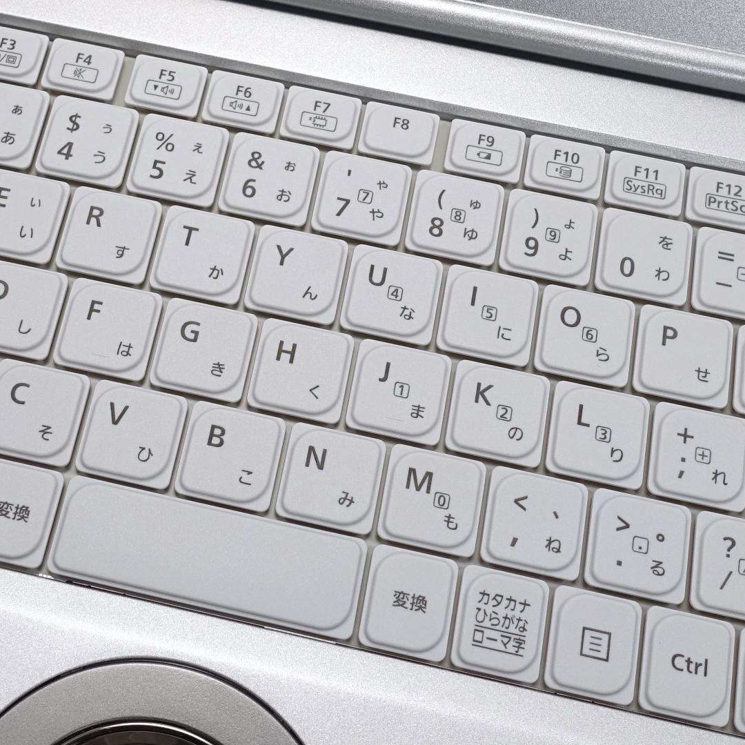 累積使用時間僅少で極美品の１４インチ✨第１０世代ｉ５に超高速ＳＳＤ＆ＤＶＤマルチ