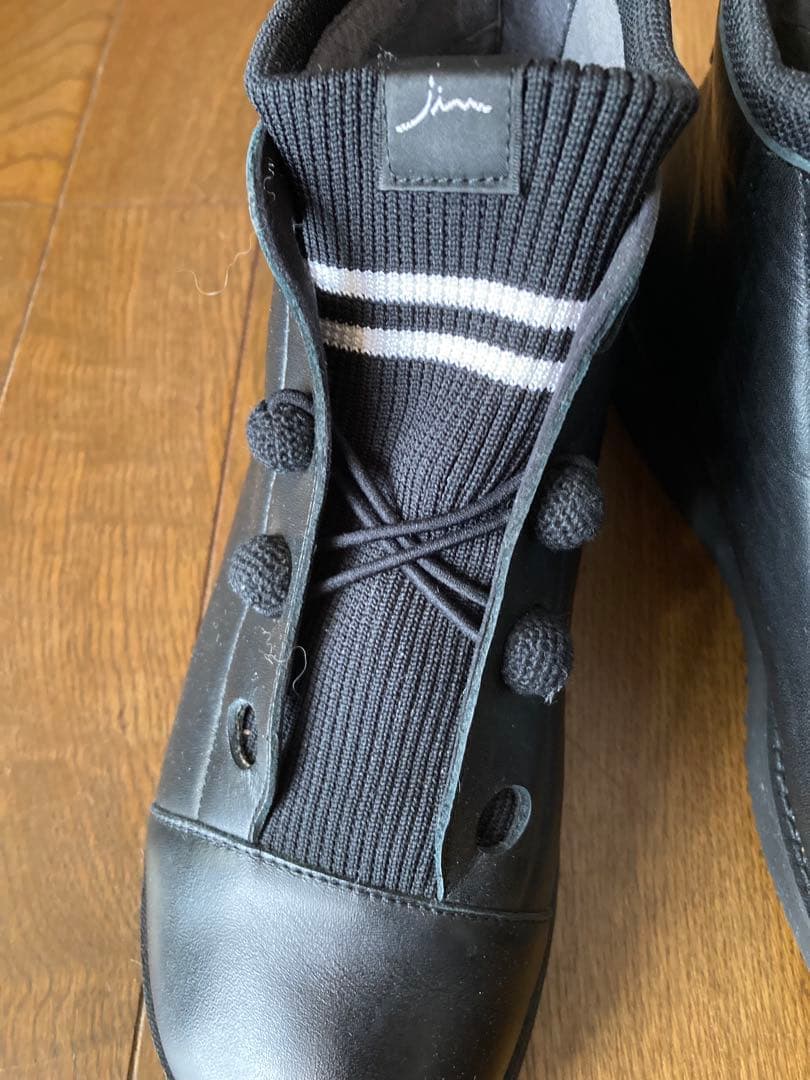 センソユニコ慈雨ショートブーツ ブラック - メルカリ