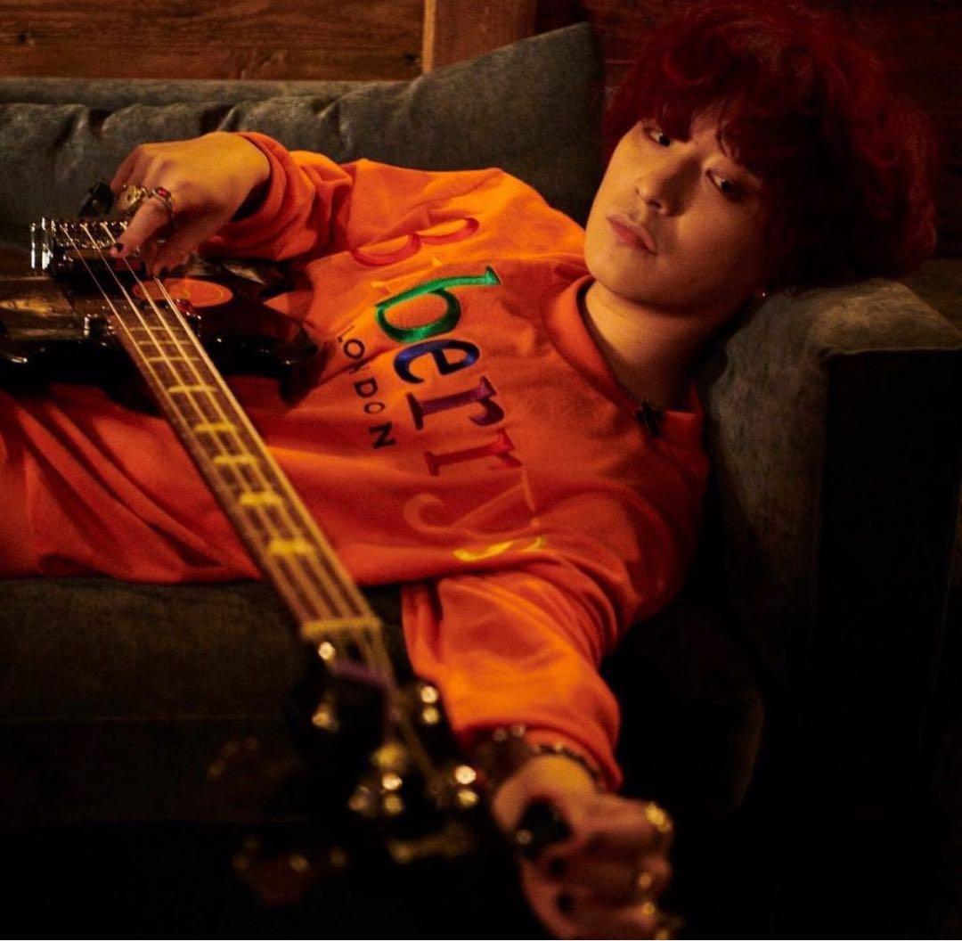 深瀬着用 BURBERRY オレンジ スウェット - メルカリ