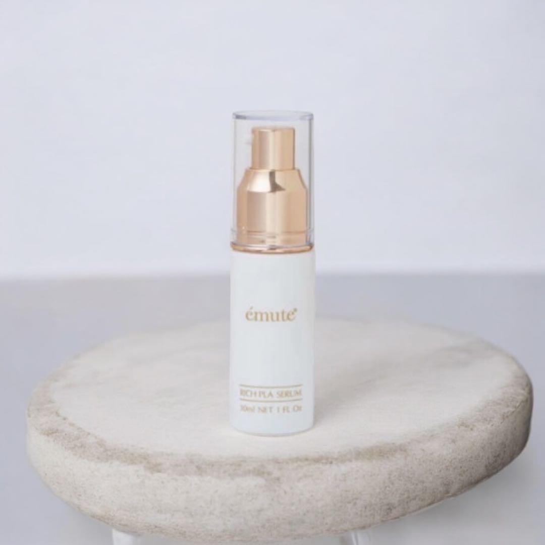 エミューテ リッチプラセラム エミューテ美容液 - メルカリ