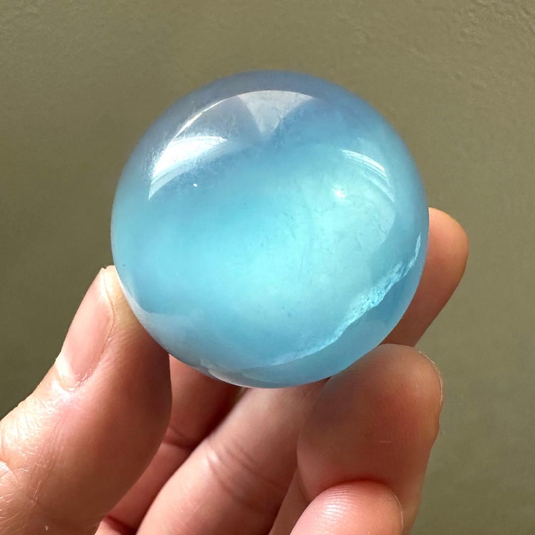 アクアマリン　スフィア　3.3㎝　高品質　アクア　50.7g