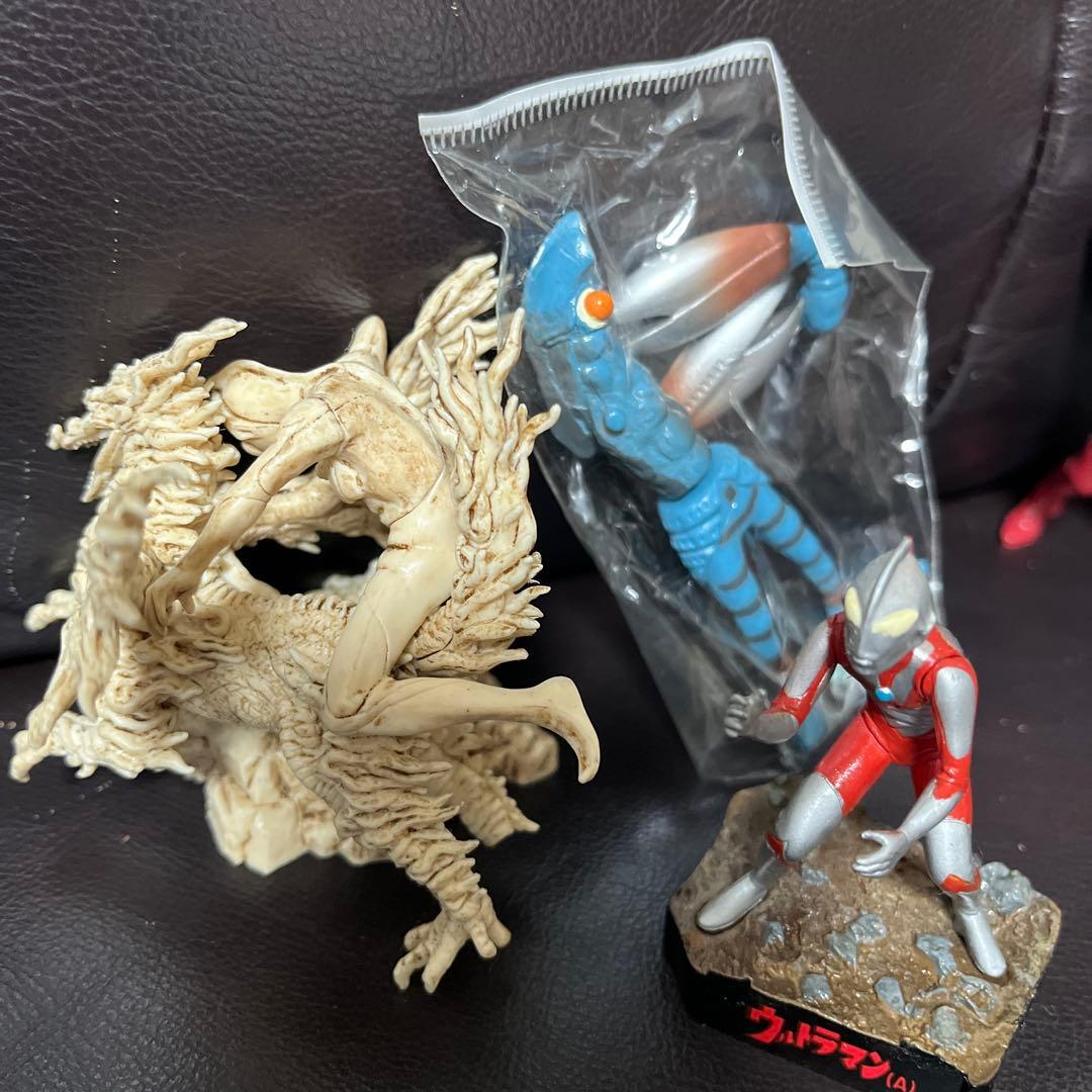 ウルトラマン ウルトラ怪獣名鑑SPネロンガやガチャ等のフィギュアなど