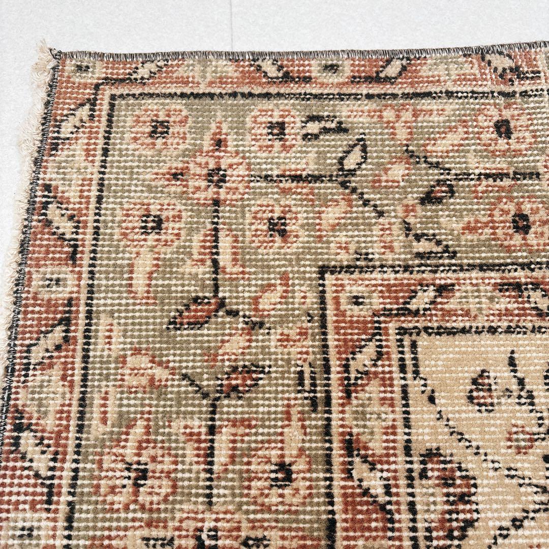 hyokoさま専用トルコ ヴィンテージラグ グリーン ベージュ フローラル