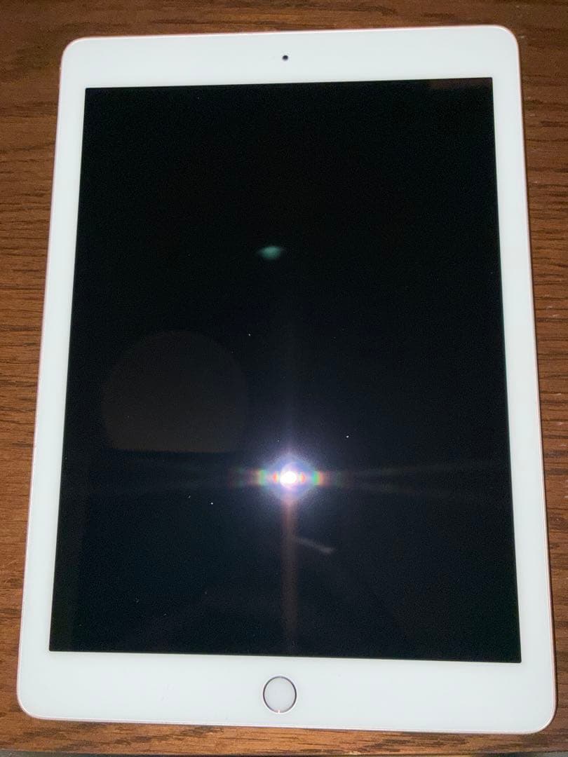 iPad 第6世代 32GB Apple iPad 9.7インチ 第6世代 Wi-Fiモデル 32GB 2018年春モデル 価格