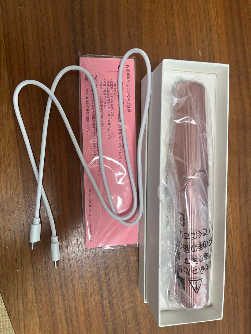 2025年12月購入 ReFa フィンガーアイロン ピンク 2025年12月購入 ReFa