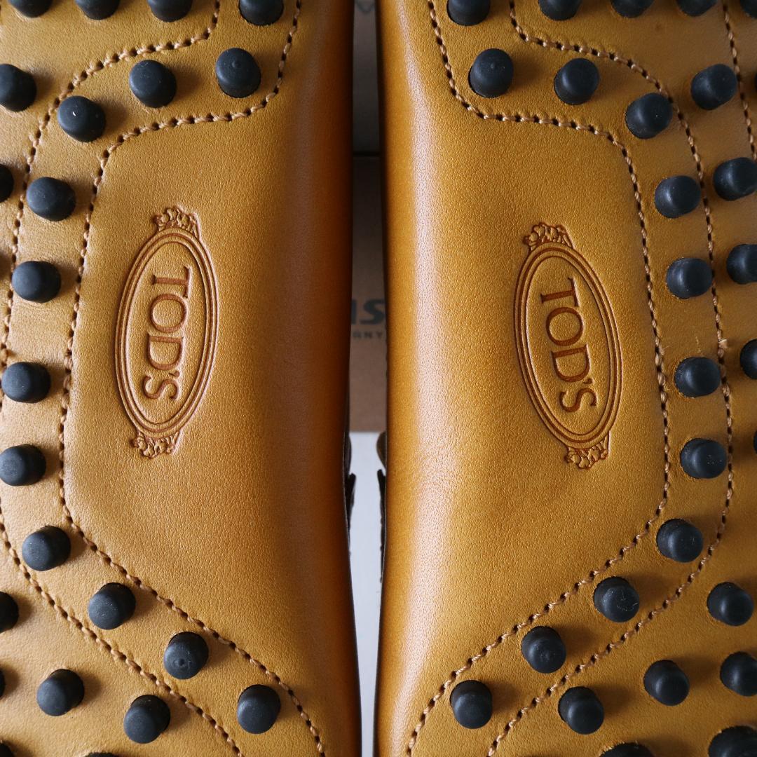 未使用トッズ　ゴンミーニ　イエローキャメル　8.5 27.5cm ドライビング