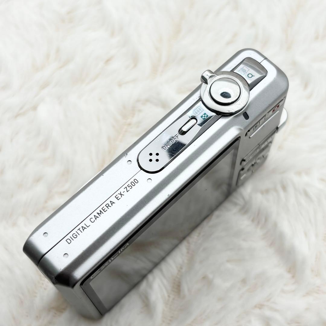 CASIO EXILIM EX-Z500 シルバー - メルカリ