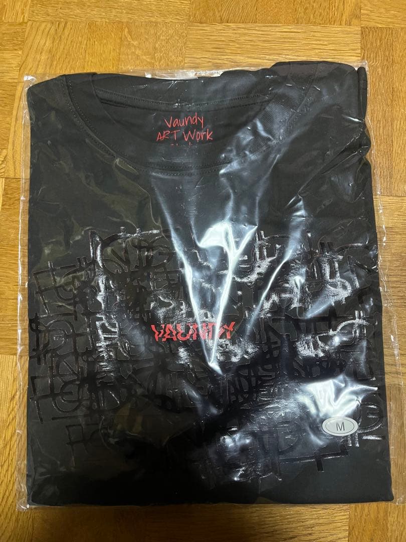バウンディvaundyツアーグッズFUSION黒赤tシャツmサイズ - メルカリ