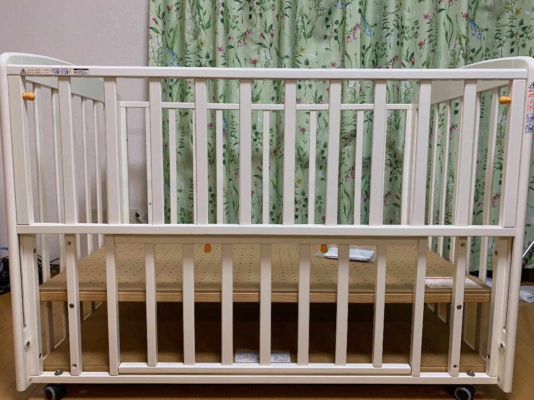 ベビーベッド　カトージ　木製　車輪付き　120cm×70cm 楽天市場】ハイシート ベビーベッド 70×120cm 木製 スライド枠 2段