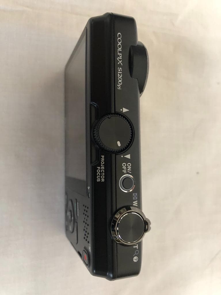Nikon COOLPIX S1200pj プロジェクター内蔵 箱付完品 - メルカリ