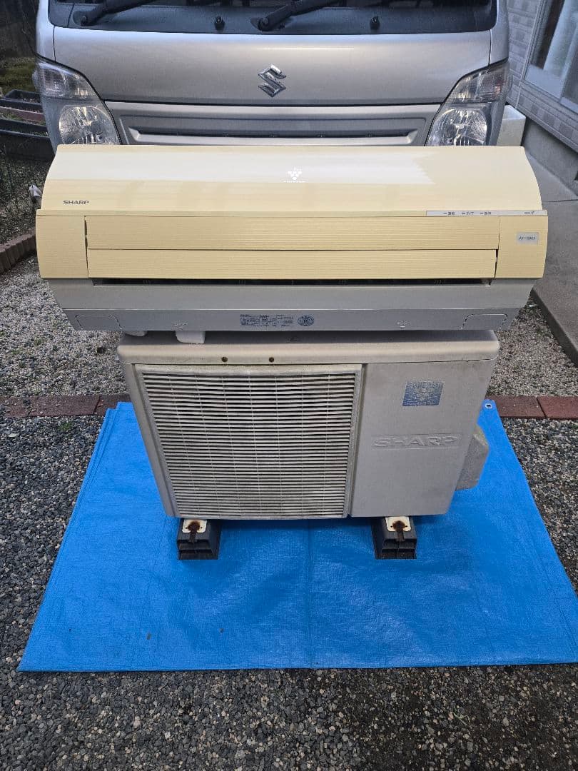 特価】SHARPルームエアコン8~10畳用【クリーニング済み】 - メルカリ
