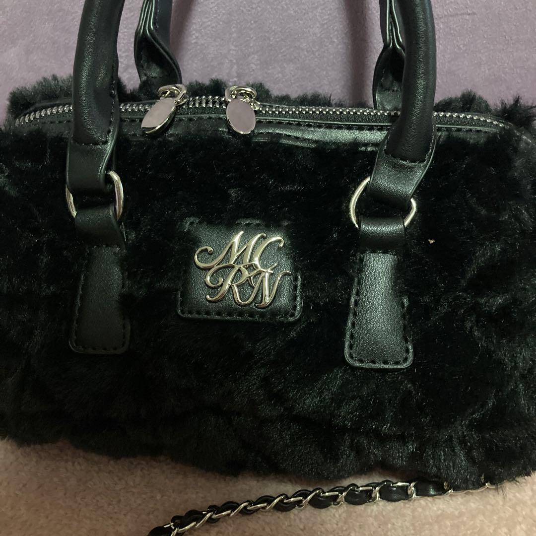 ミシェルマカロン ファーキルティングボストン ブラック - メルカリ