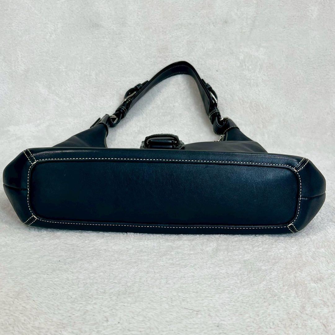 極美品✨】コーチ レザー ワンショルダー 黒 ロゴタグ7463 ソーホーの