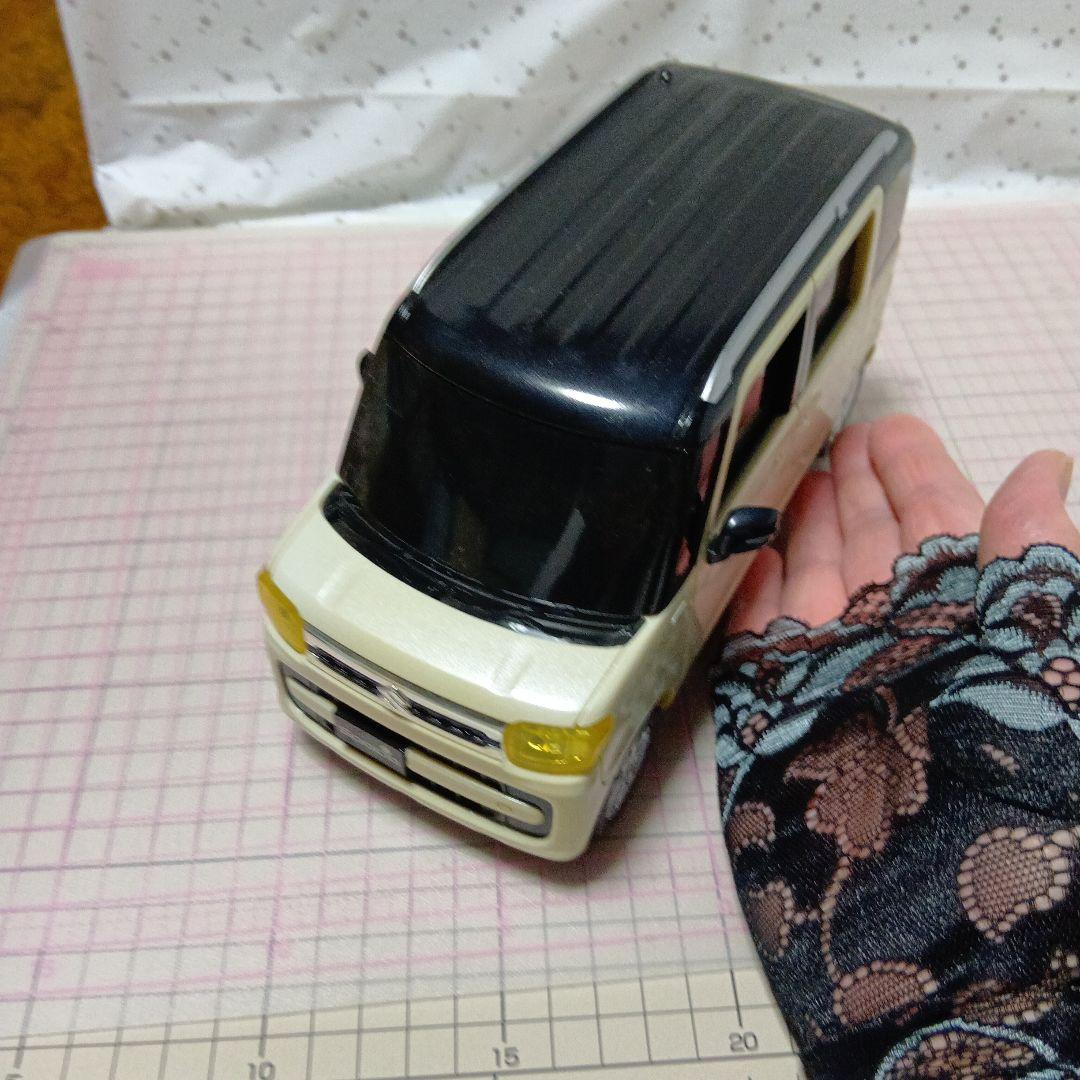 スズキ スペーシア ミニカー ホワイト/ブラック 非売品 - メルカリ