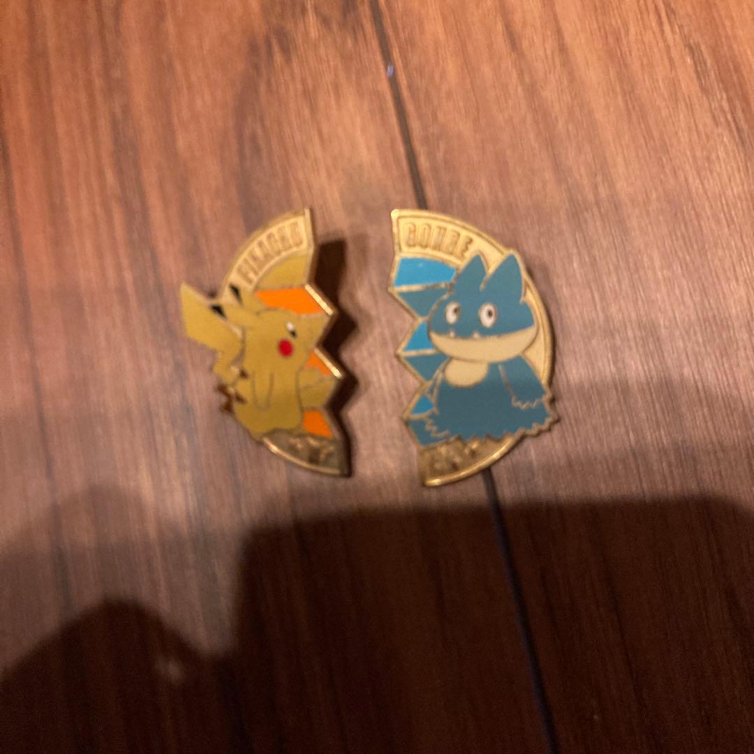 ポケモンセンター限定品 ピカチュウ ゴンベ ピンバッジセット - ピンズ