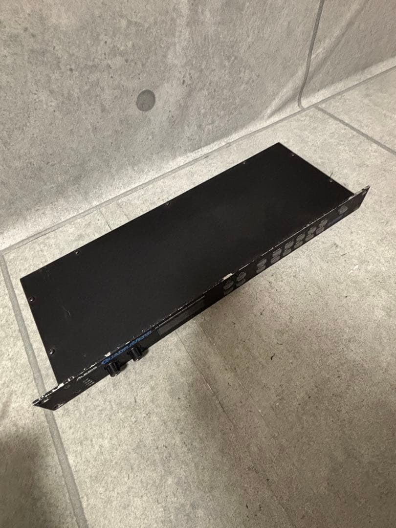 Alesis Quadraverb 通電確認済み - メルカリ