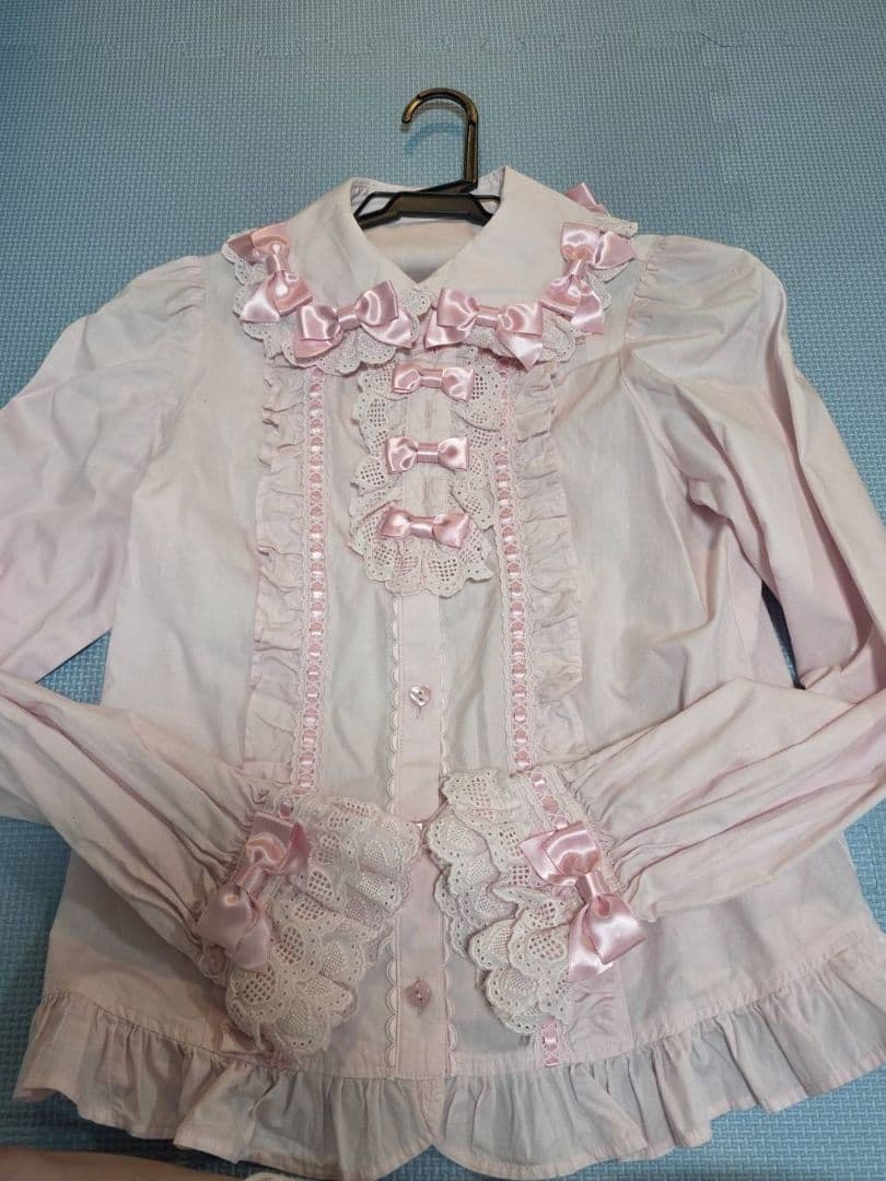 Angelic Pretty アラカルトリボンブラウス ピンク㉜ 商品詳細ページ