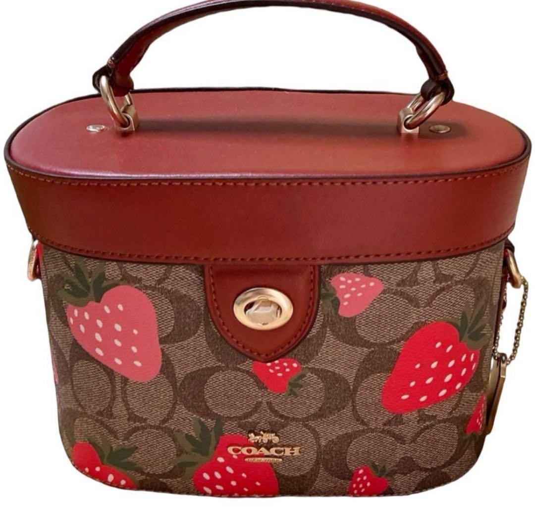 COACH クロスボディ シグネチャーキャンバス ワイルドストロベリー