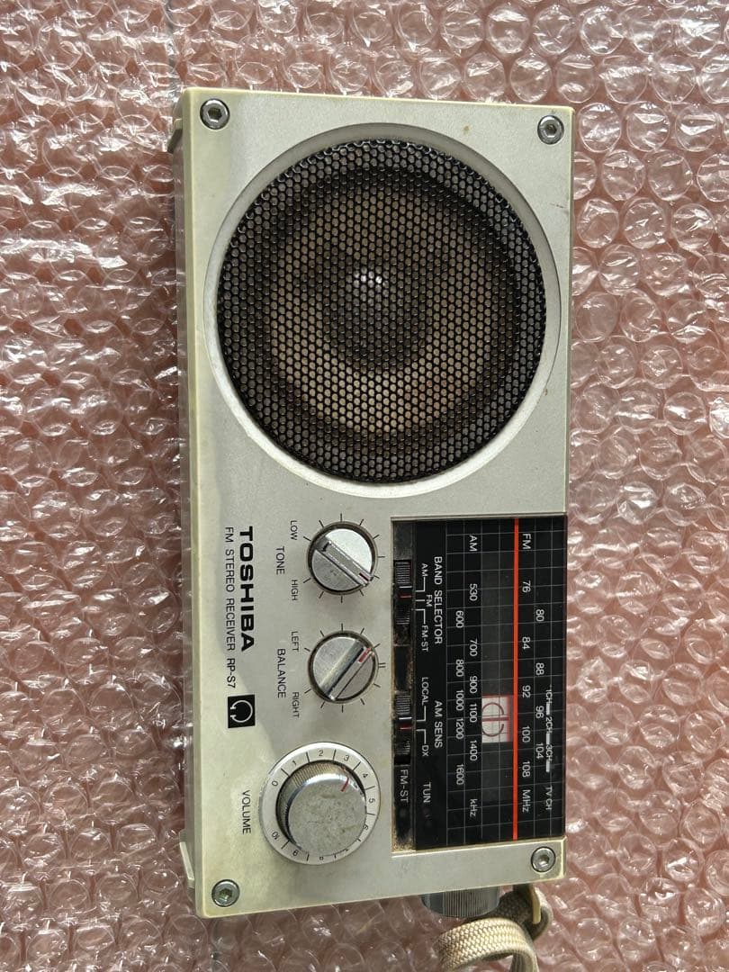 昭和レトロ TOSHIBA FM/AMラジオ RP-S7 ジャンク - メルカリ