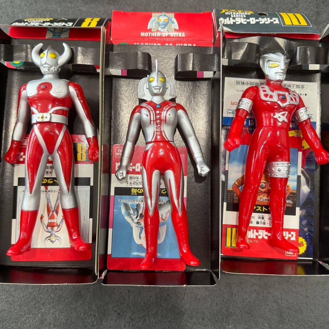 ウルトラマン ウルトラヒーローシリーズ ソフビ フィギア 箱・カード