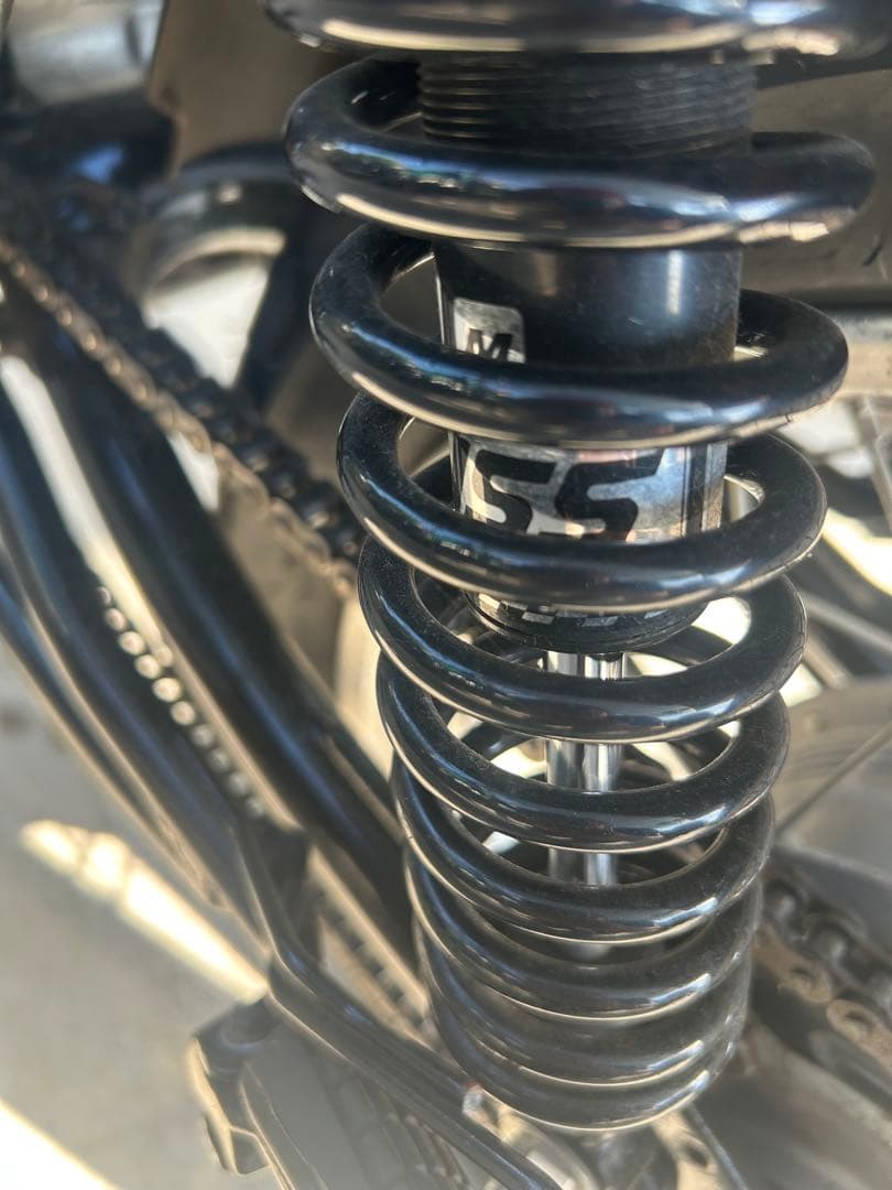 YSS風リアサスペンション sr400 M vmx オフロード トラッカー - メルカリ