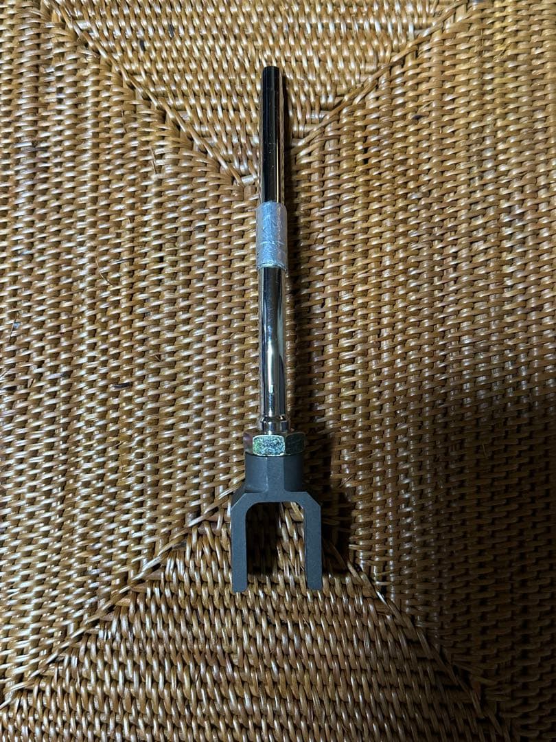 希少W124他 ATシフトシャフト＋ヨーク＋専用ナット - メルカリ