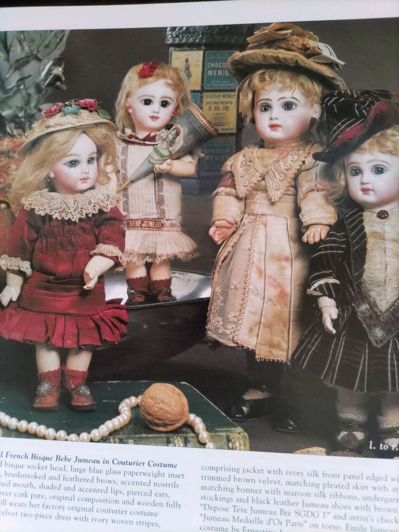A WHISPERING OF DOLLS アンティークドール写真集 - メルカリ