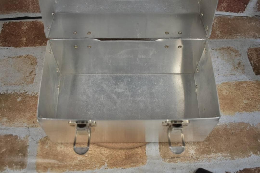 ☆極上品☆ L May MFG Aluminum ランチ ボックス カナダ製 - メルカリ