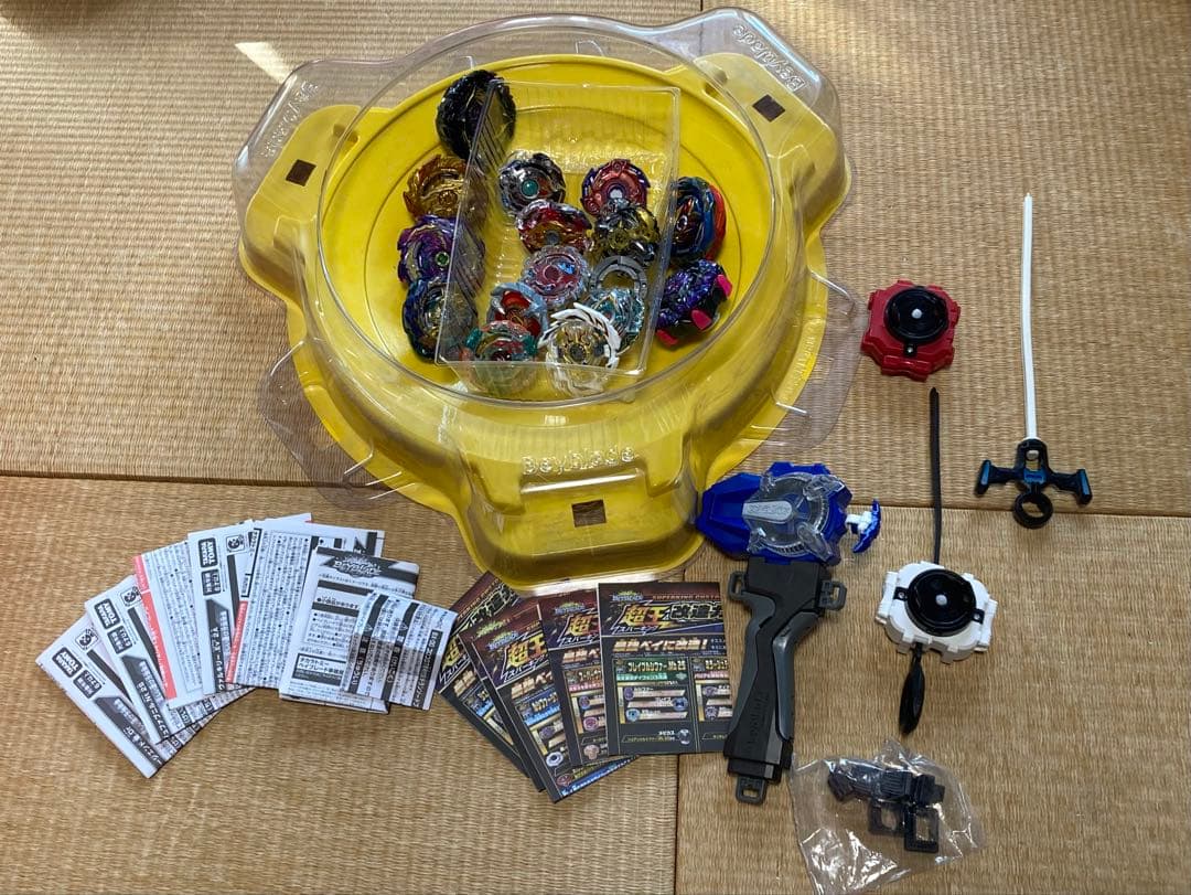 まとめ売り)ベイブレードバーストセット（限定スタジアム、ランチャー