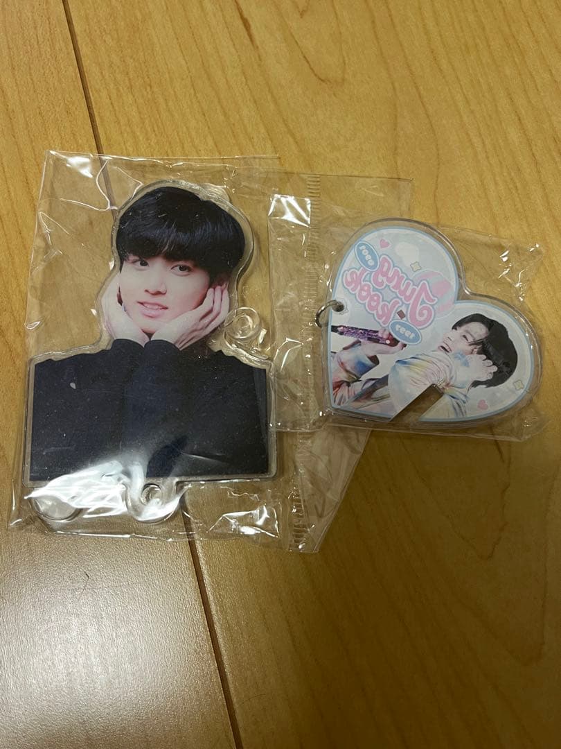 BTS ジョングク ラキドロ 2点セット - メルカリ