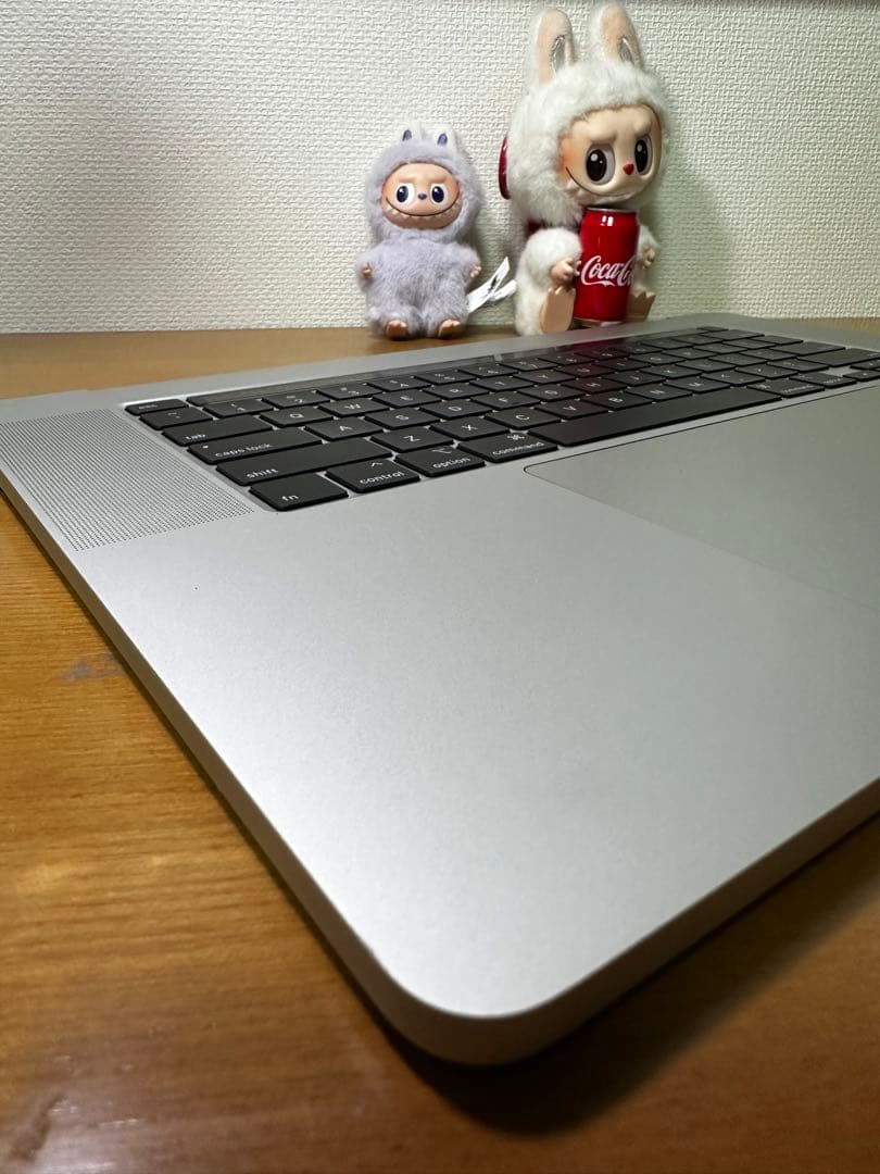 MacBook Pro シルバー 英語配列キーボード - メルカリ