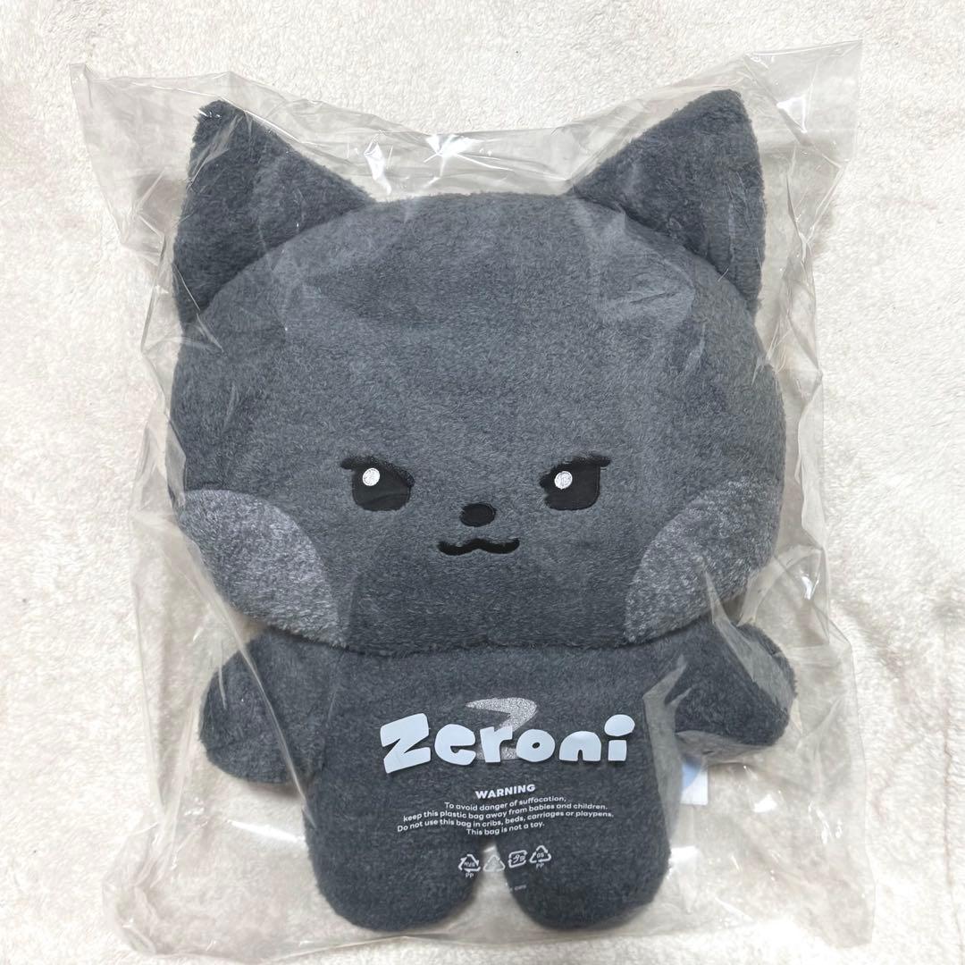 zeroni ウンニニ フラットぬいぐるみ - メルカリ