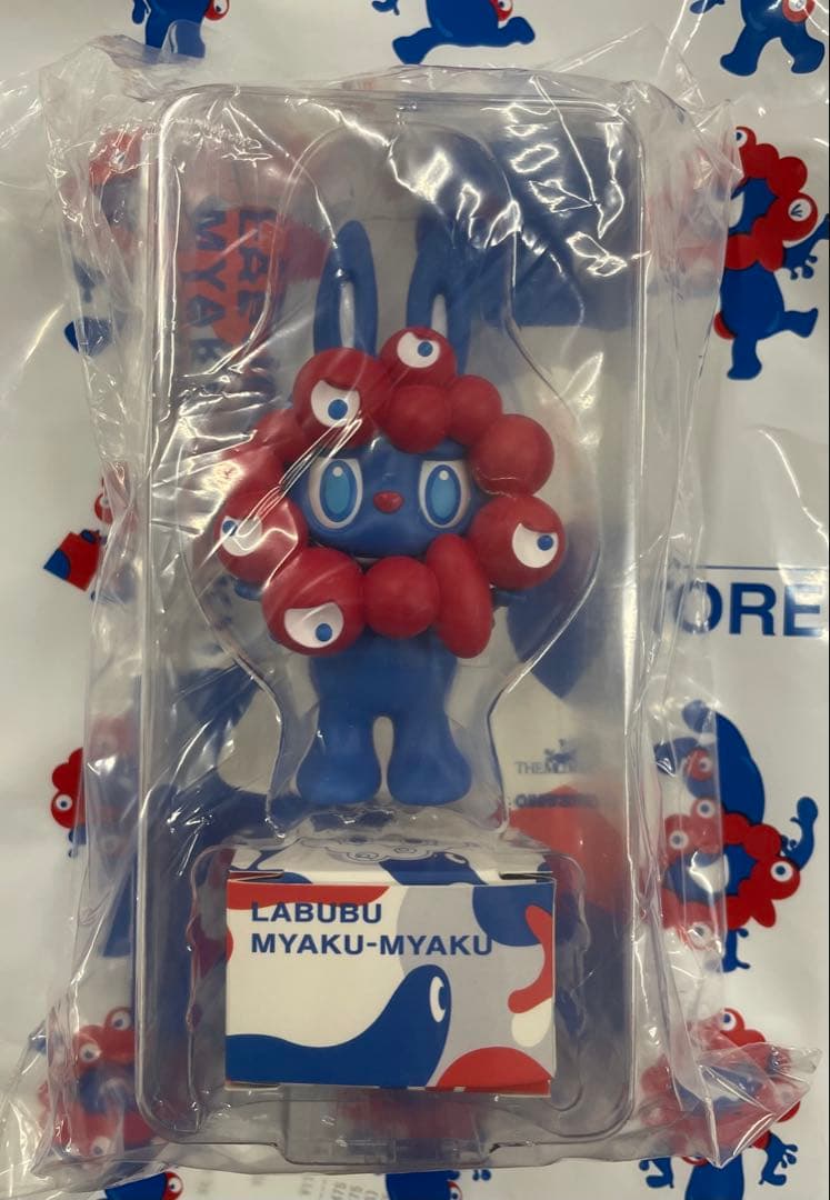 激レア】万博限定 LABUBU MYAKU-MYAKUストラップ付 フィギュア - メルカリ